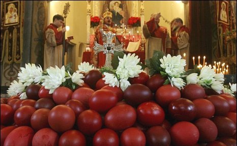 Bulgarian Orthodox priests consecrated traditional red dyed eggs