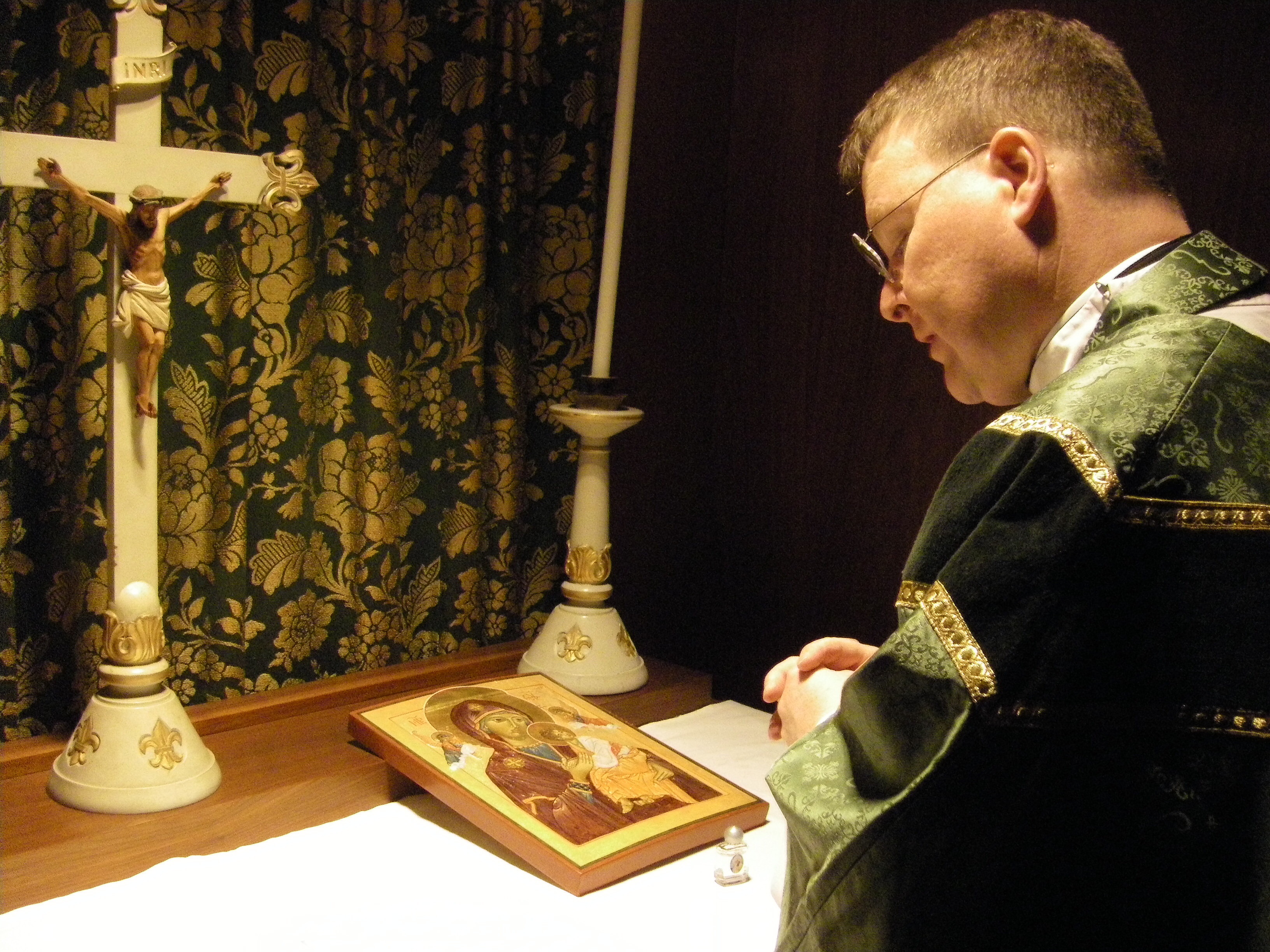 Fr MMorris blessing BVM Icon Jan 14 2010