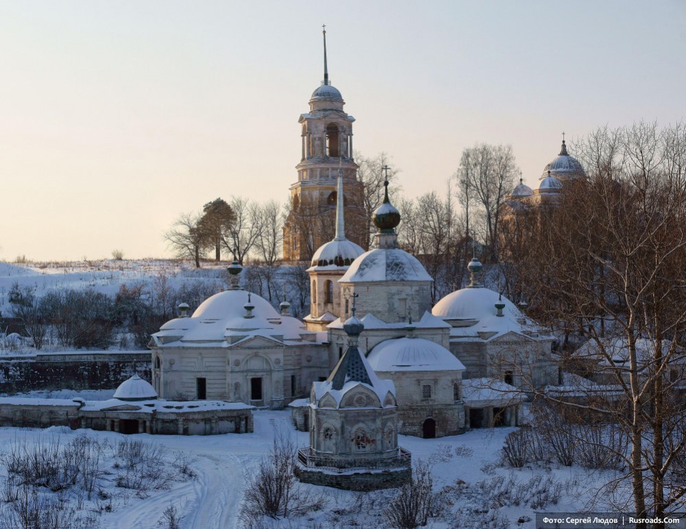 Staritsa An ancient city in Tver province. Photo: Sergei Liudov. Entire project: «Staritsa» / Russian Roads.