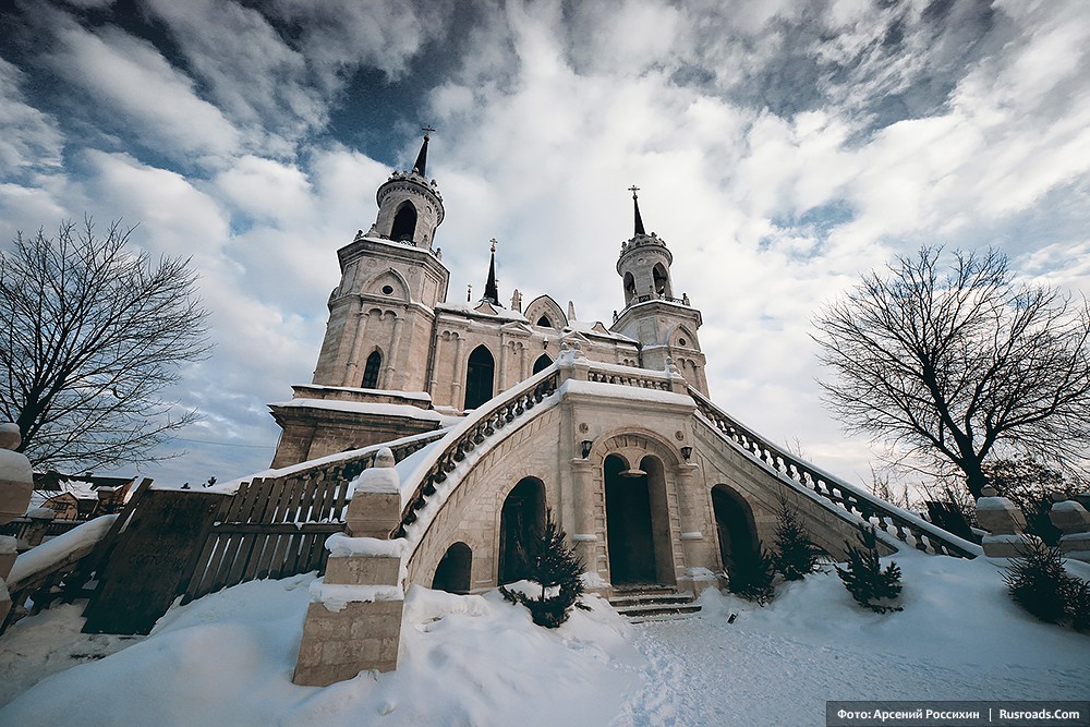 Church of the Vladimir Icon of the Mother of God, Bykovo, Moscow province Arseny Rossikhin. Entire project: «Church of the Vladimir Icon of the Mother of God, Bykovo» / Russian Roads.